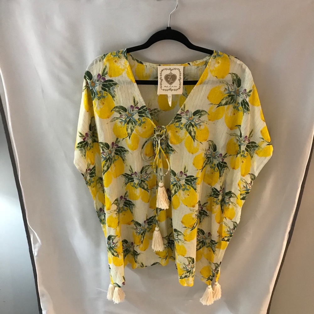 Z&L EUROPE LEMON PRINT TOP